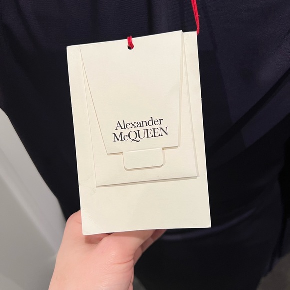 NWT - Alexander McQueen Jersey Draped Long-Sleeve Slit Gown - Amethyst - Picture 10 of 10